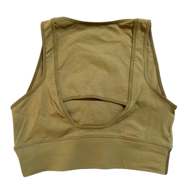 NWOT Reformer Pilates Top Size M/L Green - Picture 2 of 3